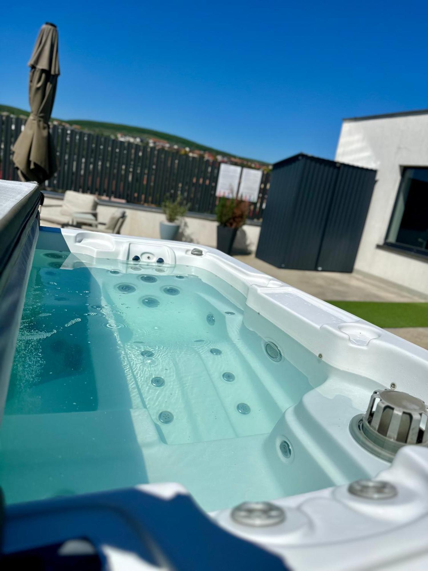 Thome Hoia Jacuzzi Cluj-Napoca Exterior foto